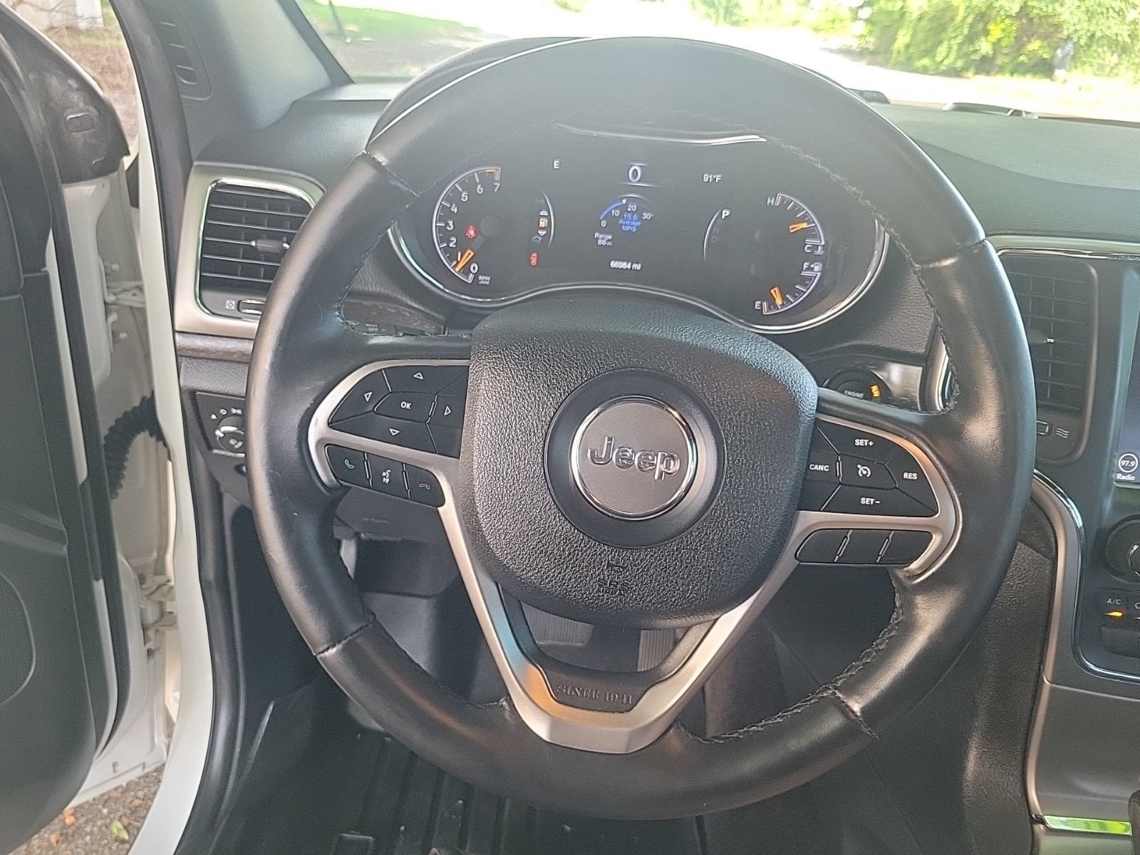 2018 Jeep Grand Cherokee Laredo E 4x2