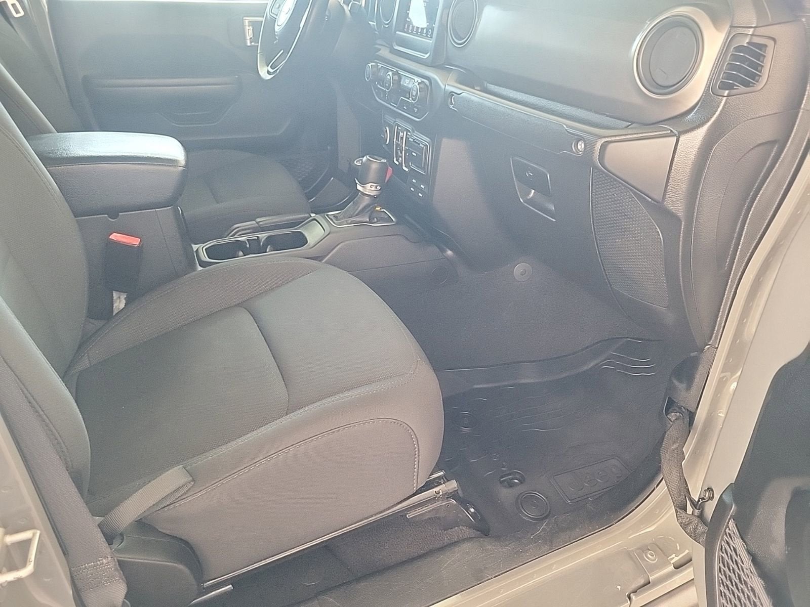 2021 Jeep Gladiator Willys