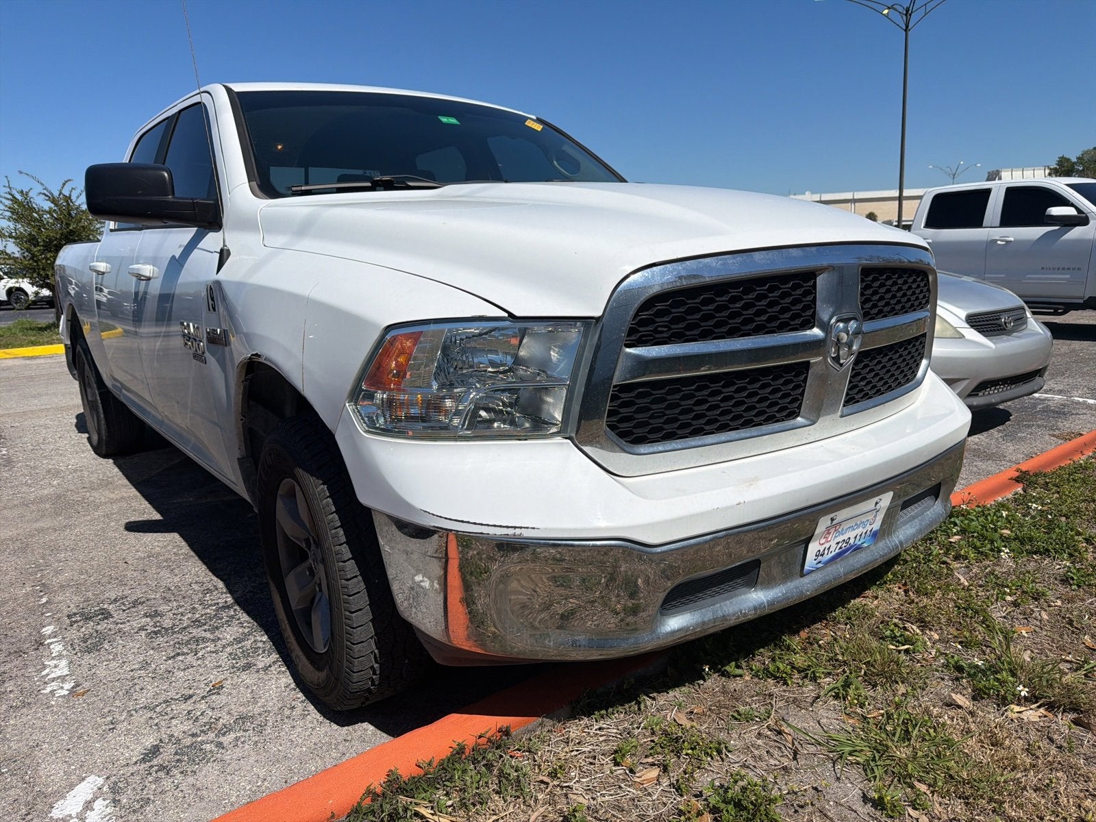 2019 RAM 1500 Classic SLT Crew Cab 4x4 6'4" Box