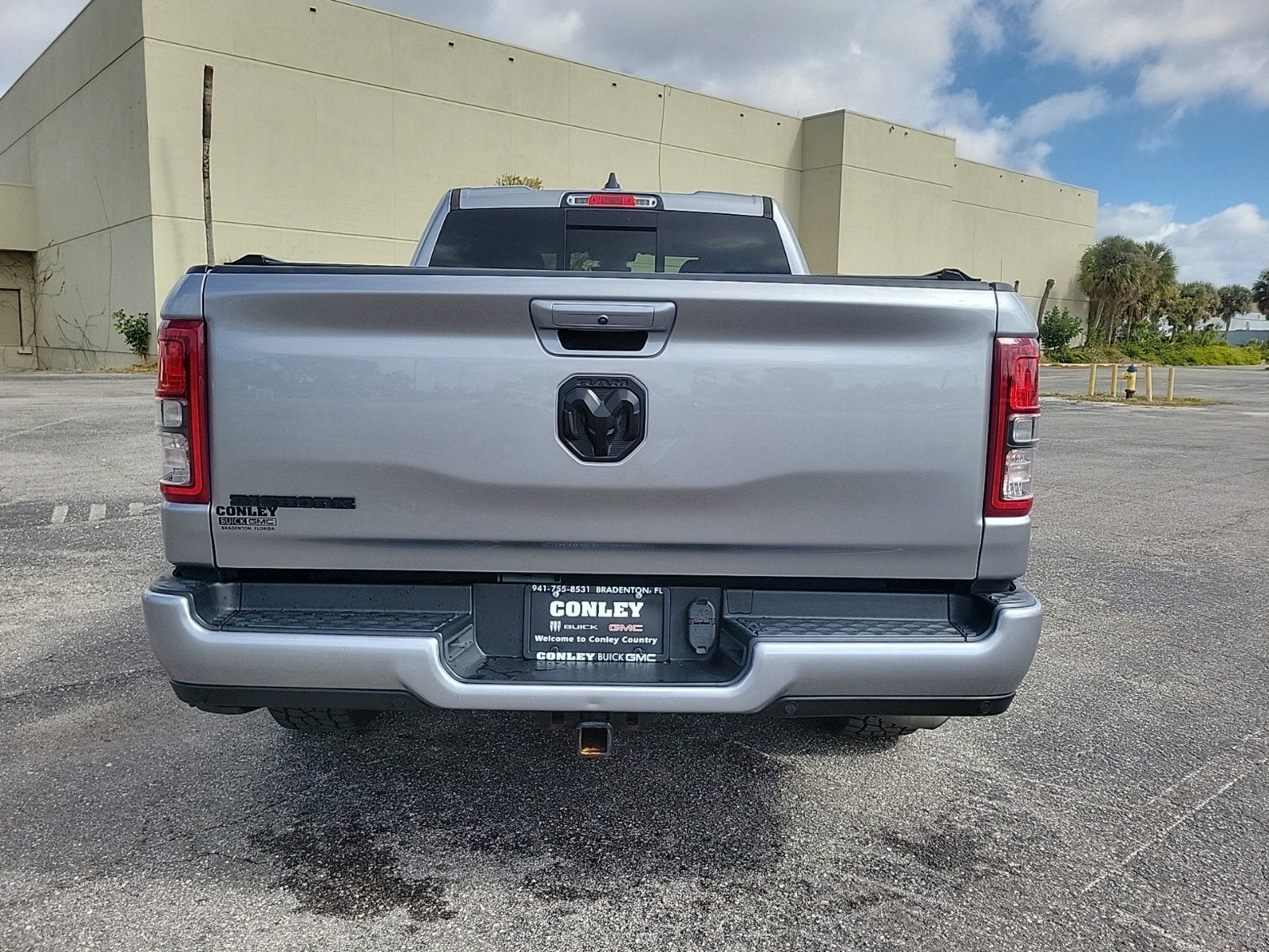 2022 RAM 1500 Big Horn Quad Cab 4x2 6'4" Box