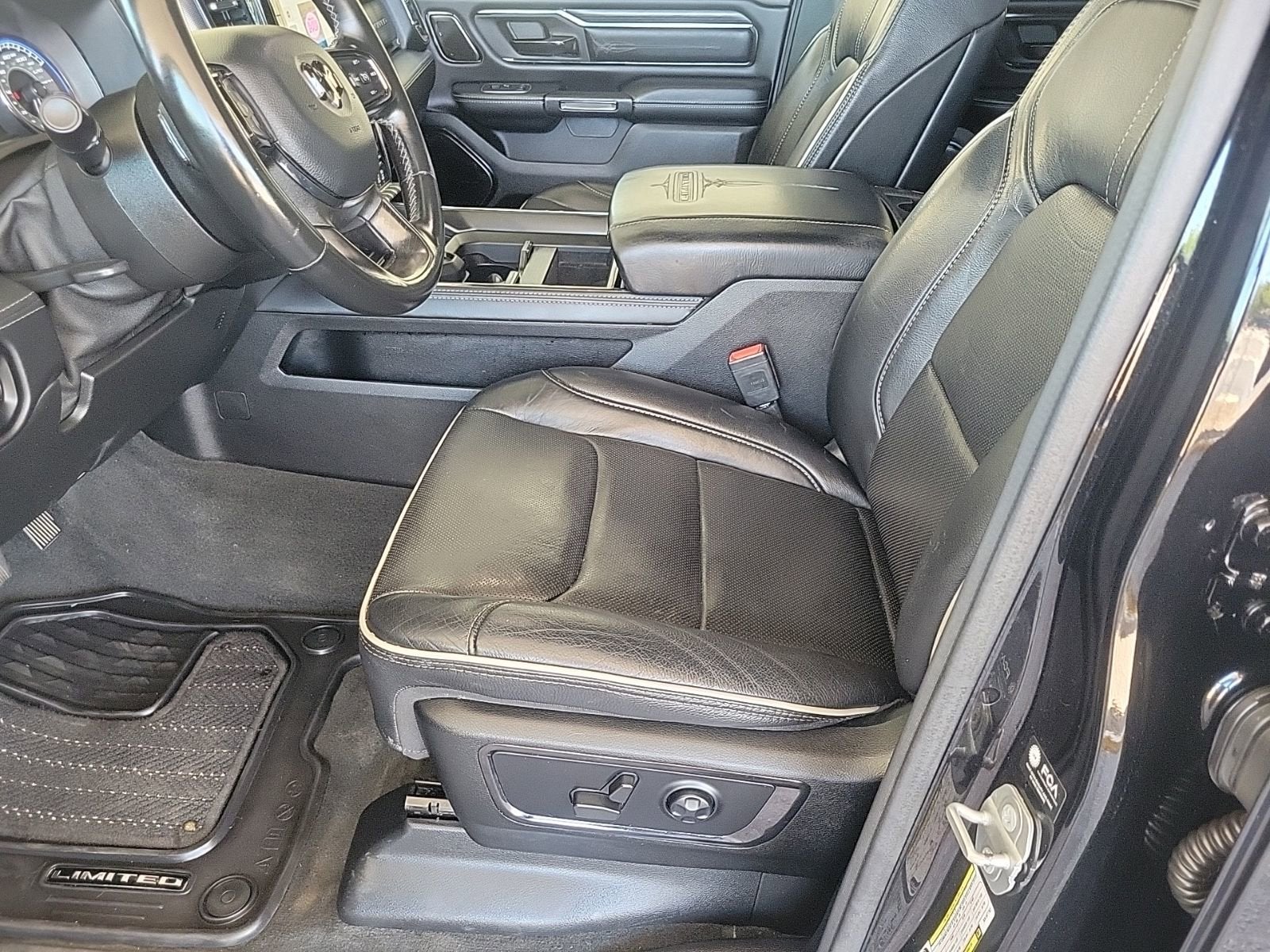 2022 RAM 1500 Limited Crew Cab 4x2 5'7" Box