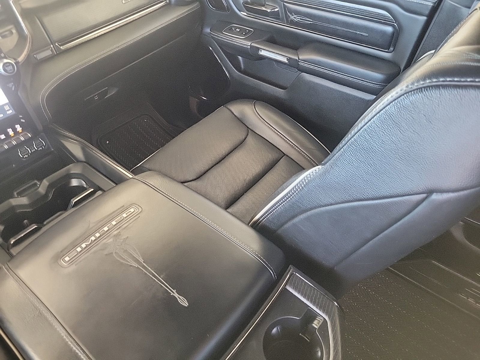 2022 RAM 1500 Limited Crew Cab 4x2 5'7" Box