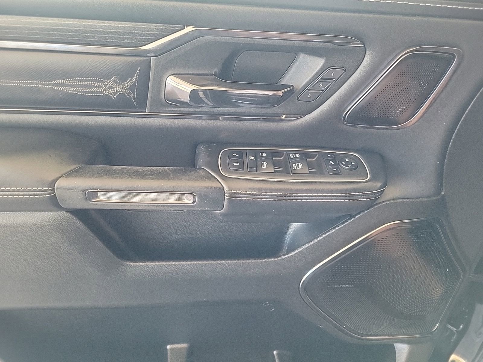 2022 RAM 1500 Limited Crew Cab 4x2 5'7" Box