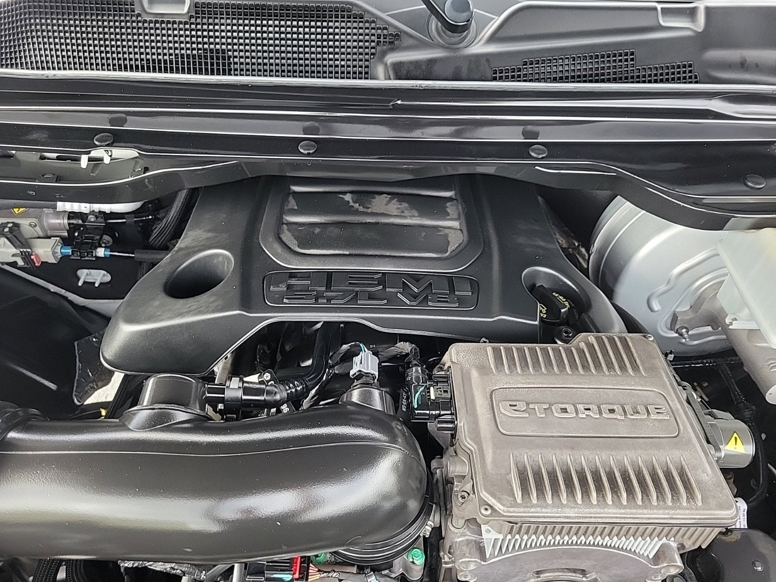 2022 RAM 1500 Limited Crew Cab 4x2 5'7" Box
