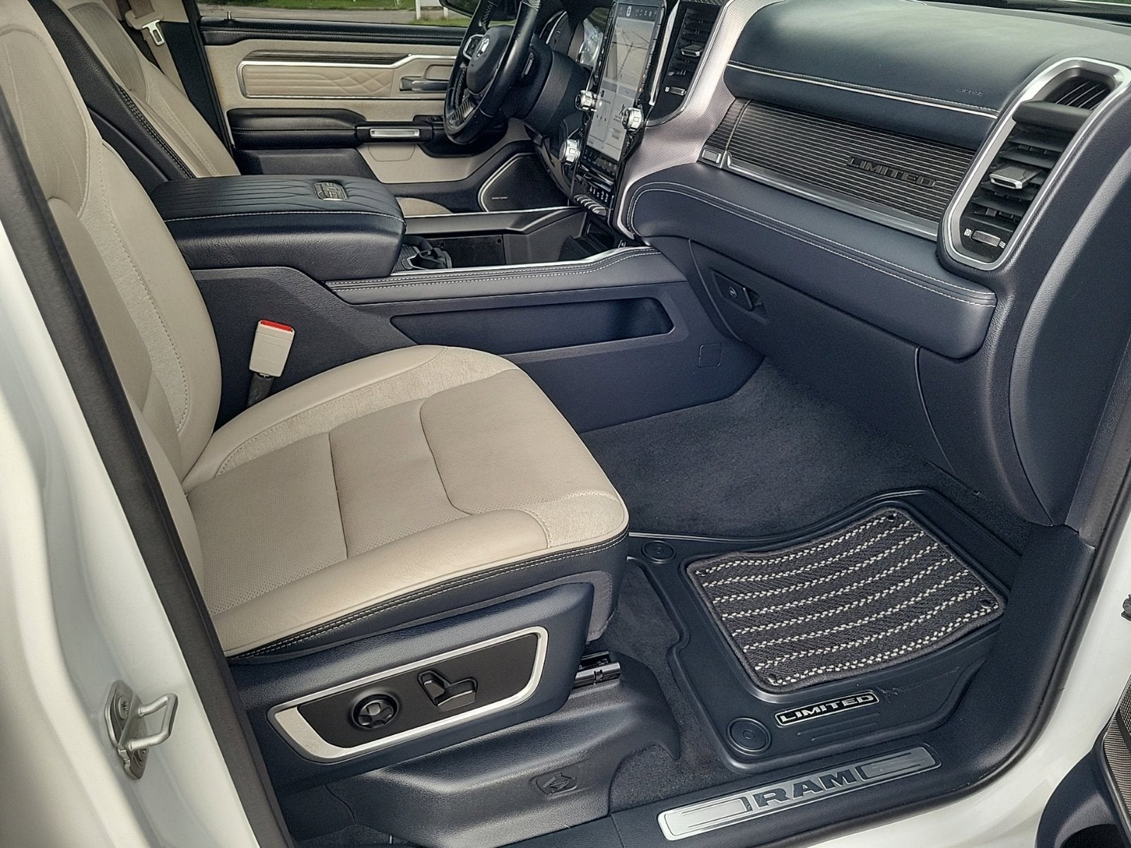 2022 RAM 1500 Limited Crew Cab 4x2 5'7" Box