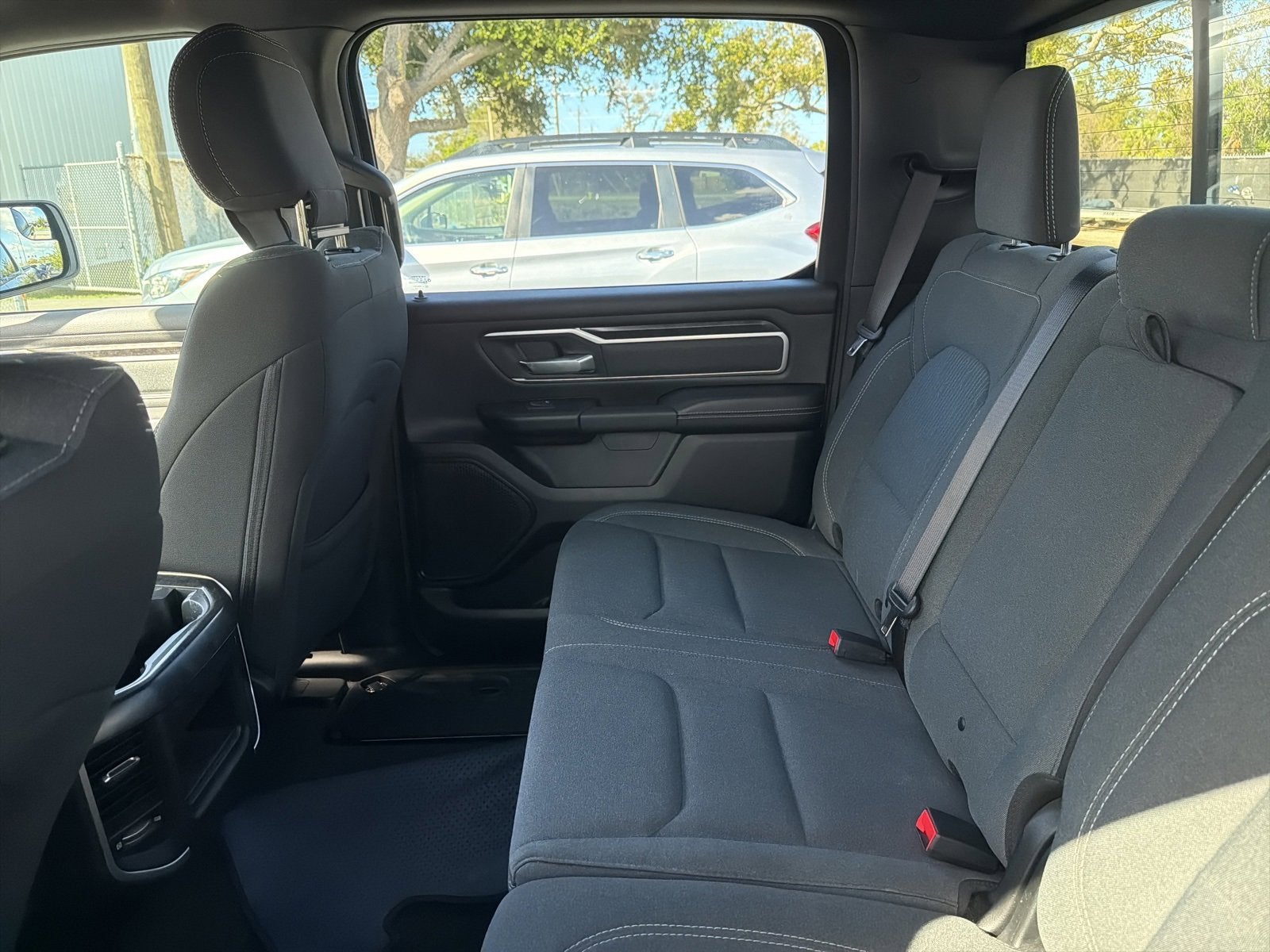 2023 RAM 1500 Big Horn Crew Cab 4x4 5'7" Box