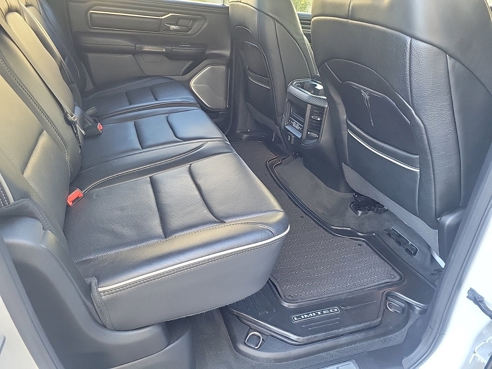 2021 RAM 1500 Limited Crew Cab 4x4 5'7" Box