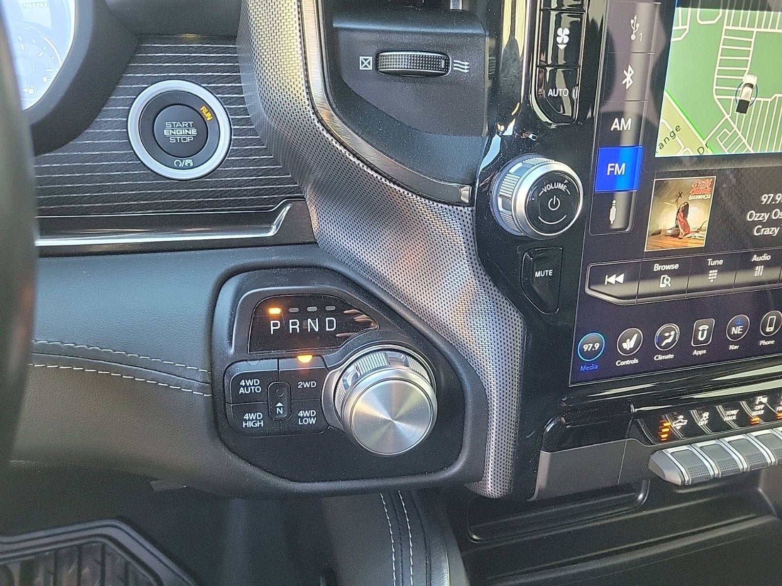 2021 RAM 1500 Limited Crew Cab 4x4 5'7" Box