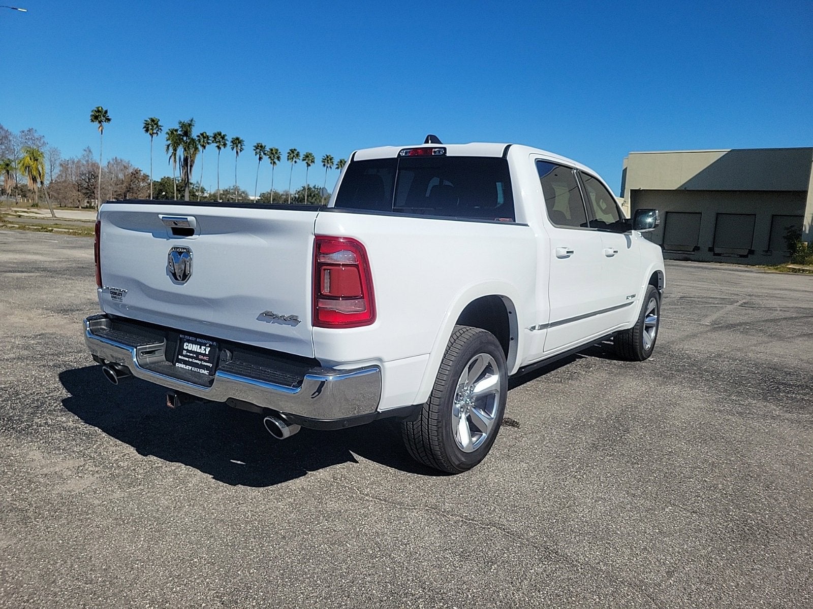 2021 RAM 1500 Limited Crew Cab 4x4 5'7" Box