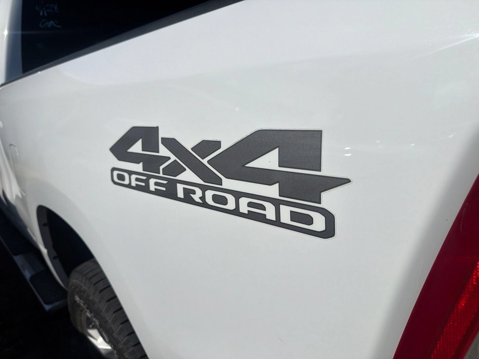 2022 RAM 1500 Big Horn Crew Cab 4x4 6'4" Box