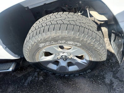2022 RAM 1500 Big Horn Crew Cab 4x4 6'4" Box