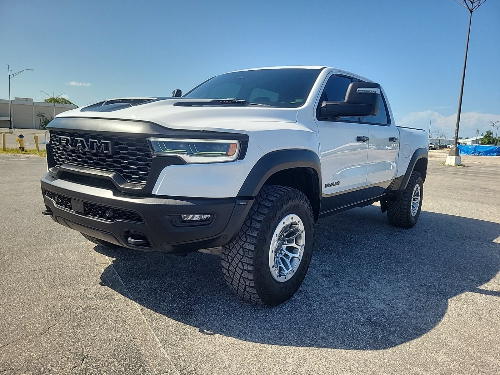 2025 RAM 1500 RHO Crew Cab 4x4 5'7" Box