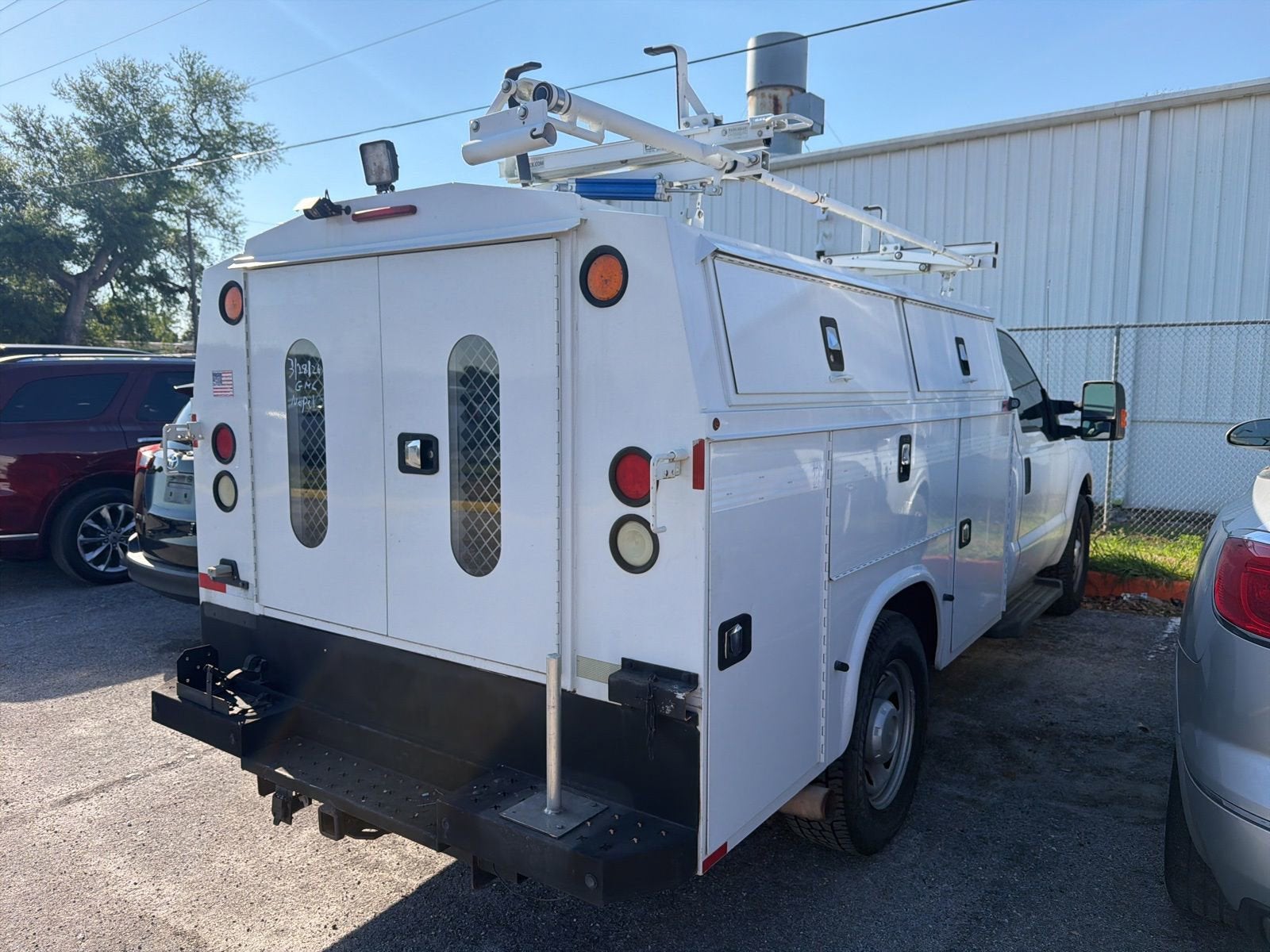 2014 Ford Super Duty F-350 SRW XL