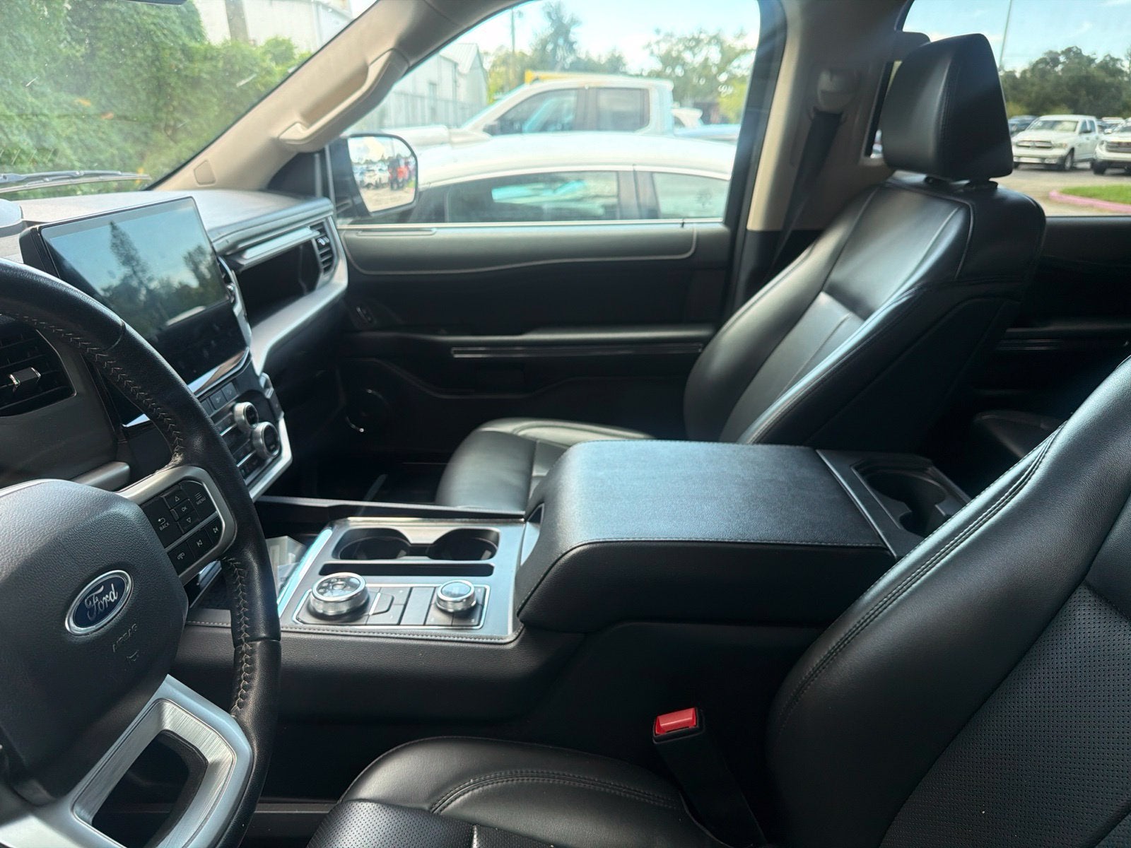 2024 Ford Expedition XLT