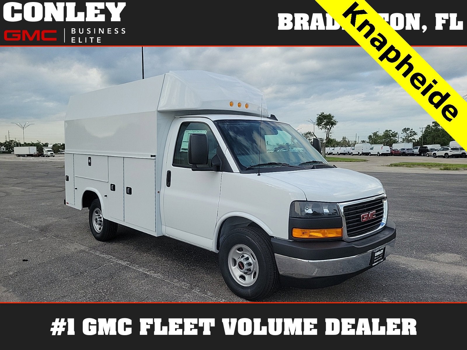 2025 GMC Savana Cutaway 3500 1WT