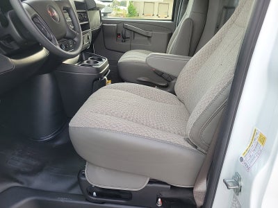 2025 GMC Savana Cutaway 3500 1WT