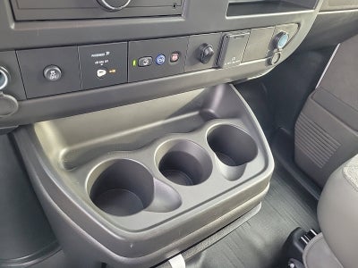 2025 GMC Savana Cutaway 3500 1WT