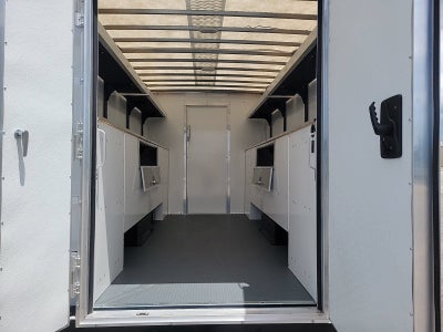 2026 GMC Savana Cutaway 3500 1WT