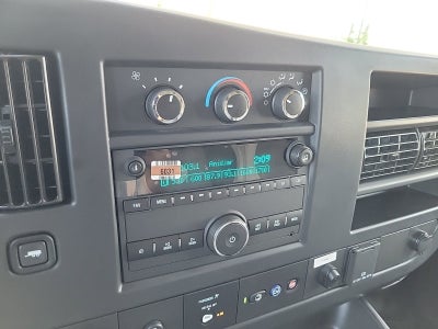 2025 GMC Savana Cutaway 3500 1WT