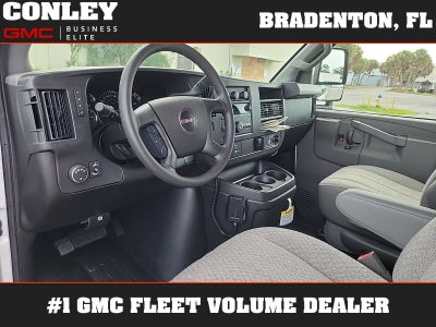 2026 GMC Savana Cutaway 3500 1WT