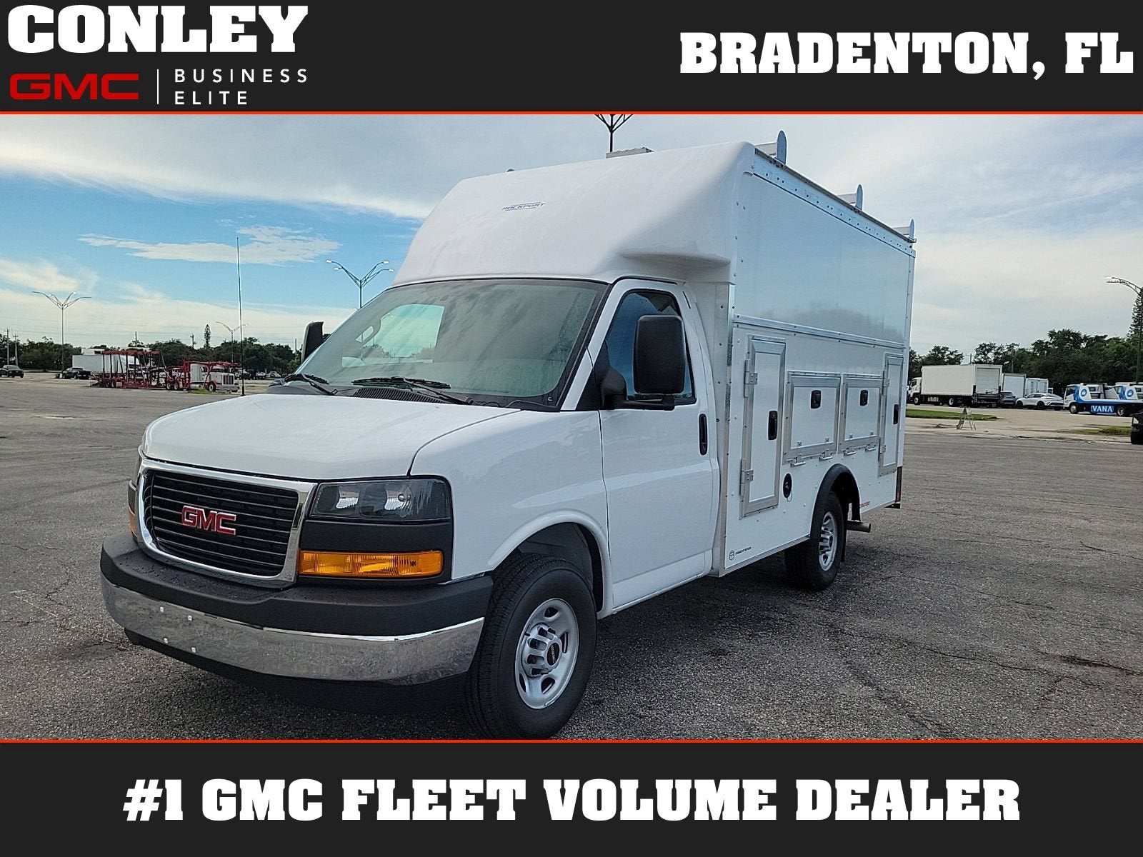 2026 GMC Savana Cutaway 3500 1WT