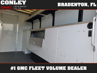 2026 GMC Savana Cutaway 3500 1WT