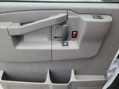 2025 GMC Savana Cutaway 3500 1WT