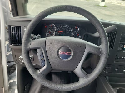 2025 GMC Savana Cutaway 3500 1WT