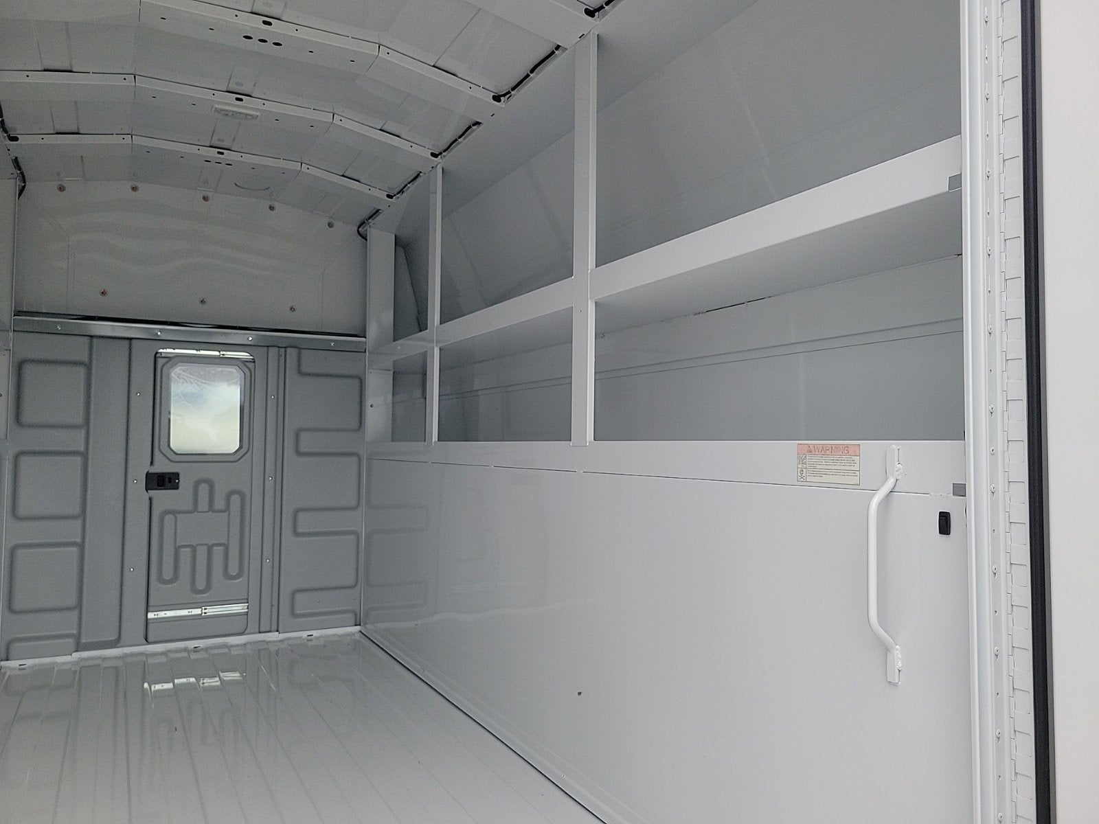 2025 GMC Savana Cutaway 3500 1WT