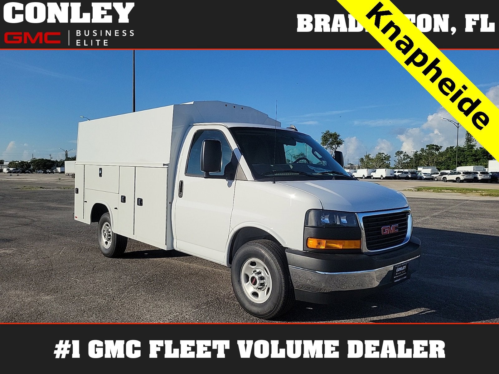 2025 GMC Savana Cutaway 3500 1WT
