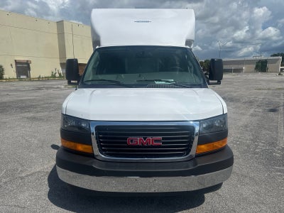 2026 GMC Savana Cutaway 3500 1WT