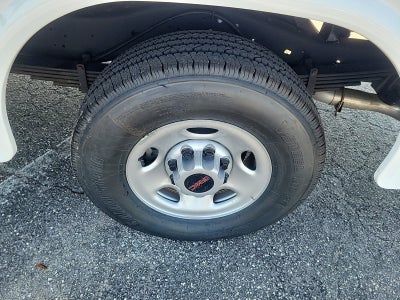 2025 GMC Savana Cutaway 3500 1WT