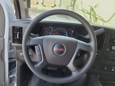 2025 GMC Savana Cutaway 3500 1WT