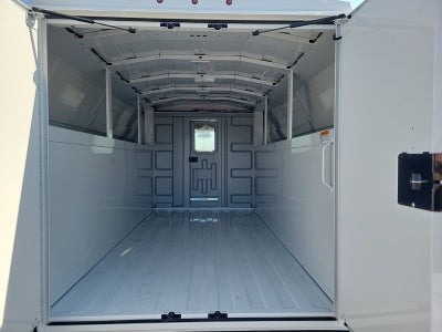 2025 GMC Savana Cutaway 3500 1WT