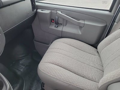 2026 GMC Savana Cutaway 3500 1WT
