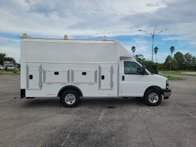 2026 GMC Savana Cutaway 3500 1WT