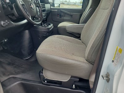2023 GMC Savana Cutaway 3500 Work Van