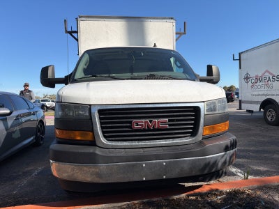 2023 GMC Savana Cutaway 3500 Work Van