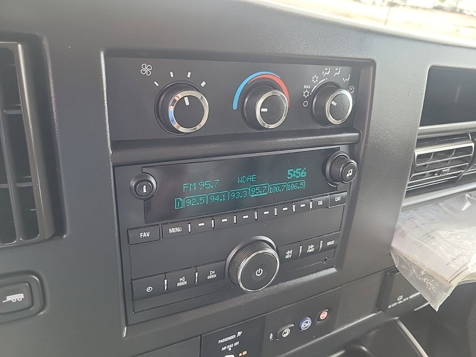 2023 GMC Savana Cutaway 3500 Work Van