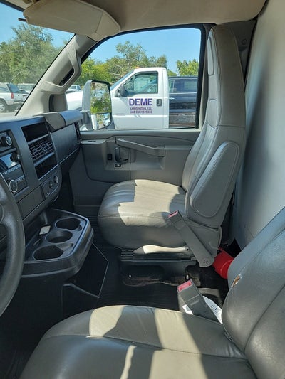 2017 GMC Savana Cutaway 3500 Work Van
