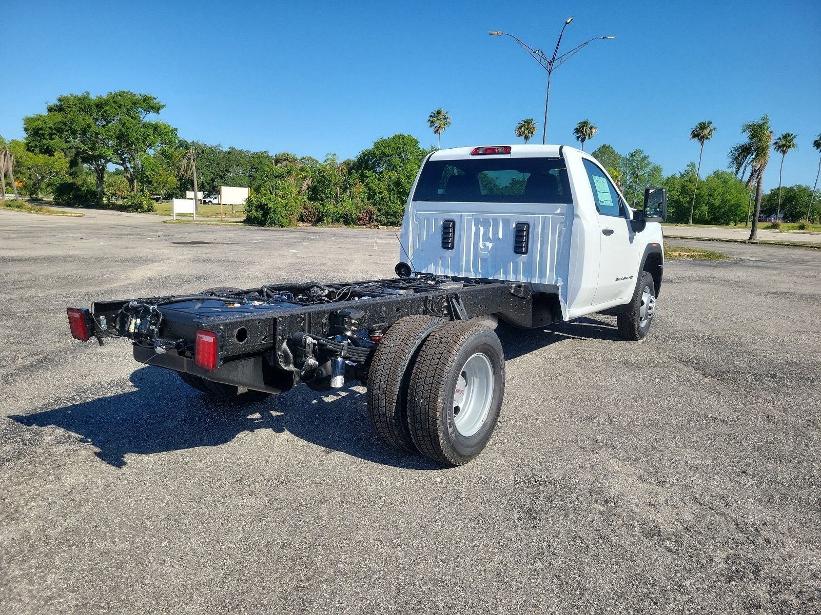 2026 GMC Sierra 3500 HD Chassis Cab Pro