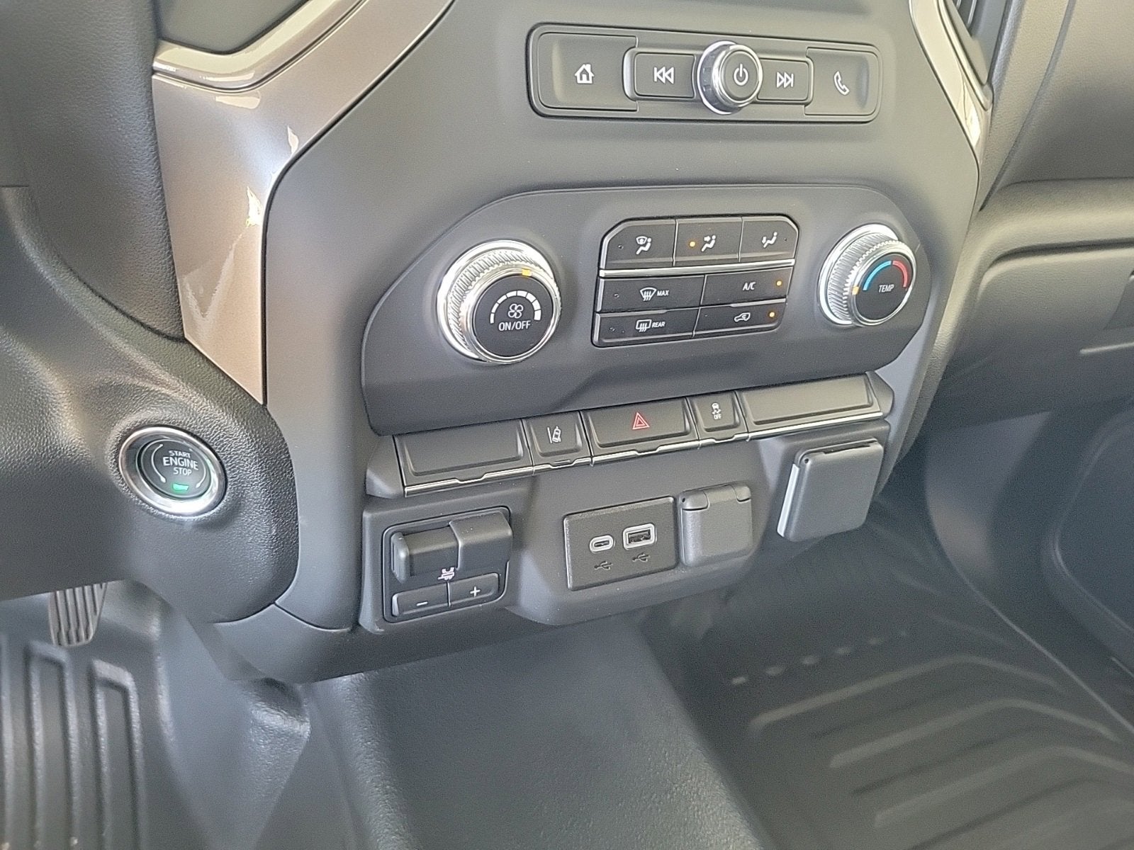 2025 GMC Sierra 2500 HD Pro