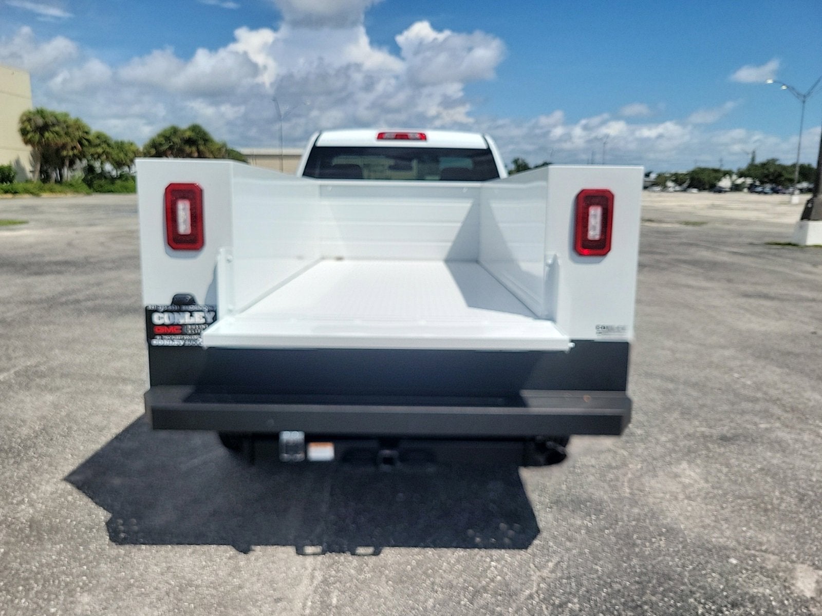 2025 GMC Sierra 2500 HD Pro