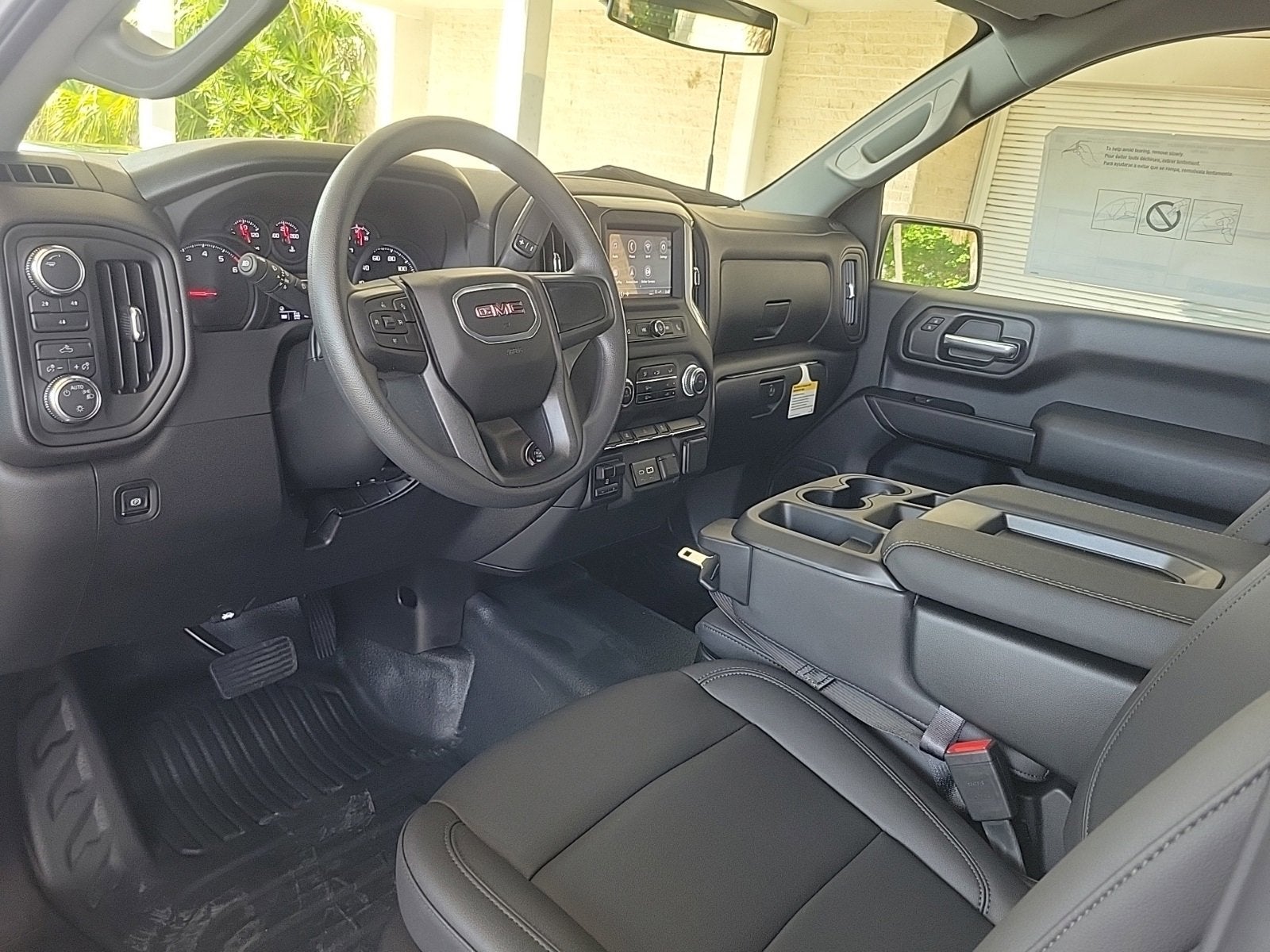 2025 GMC Sierra 2500 HD Pro