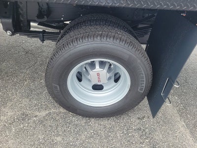 2025 GMC Sierra 3500 HD Chassis Cab Pro