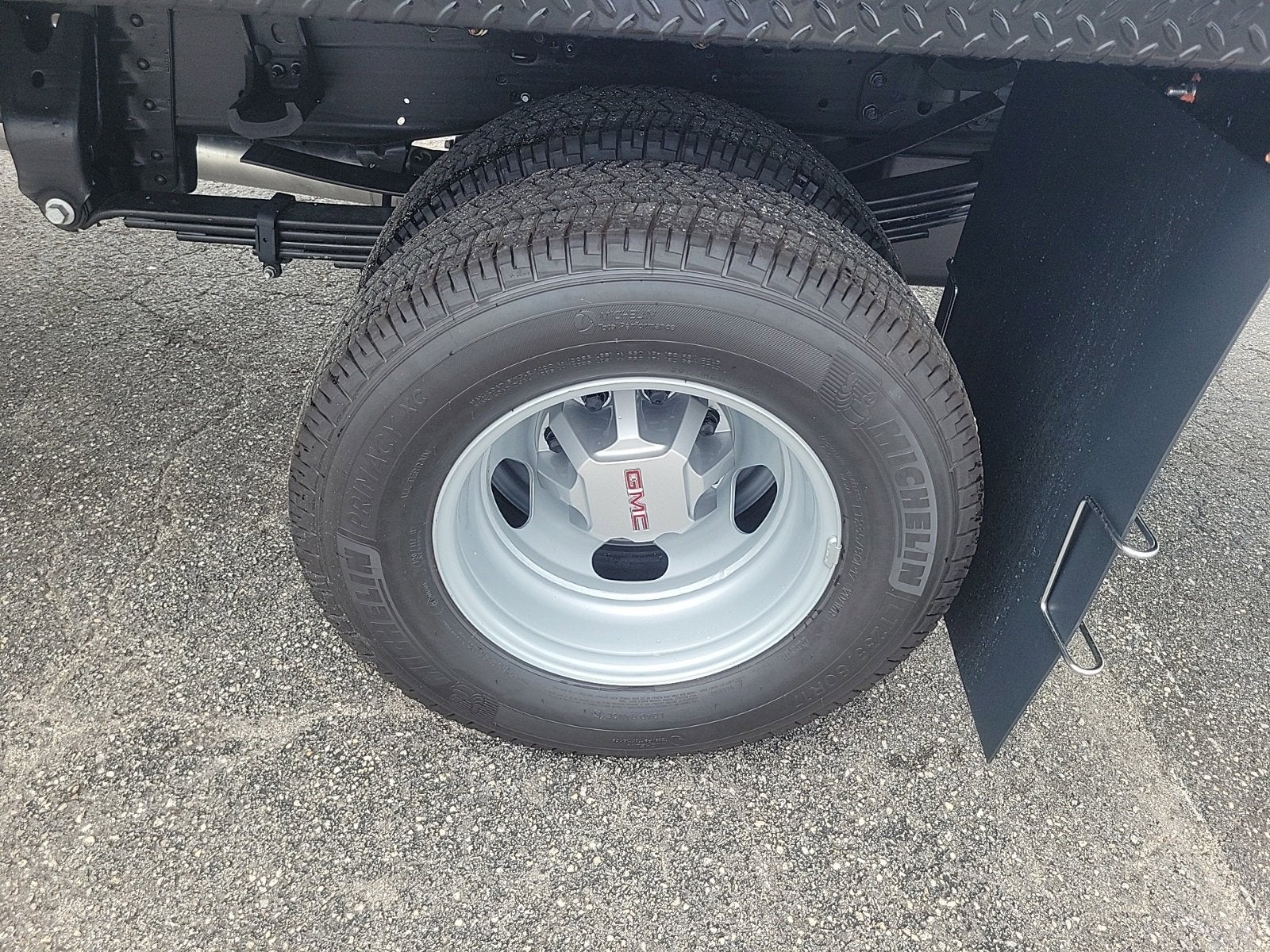 2025 GMC Sierra 3500 HD Chassis Cab Pro