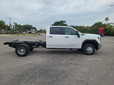 2026 GMC Sierra 3500 HD Chassis Cab Pro