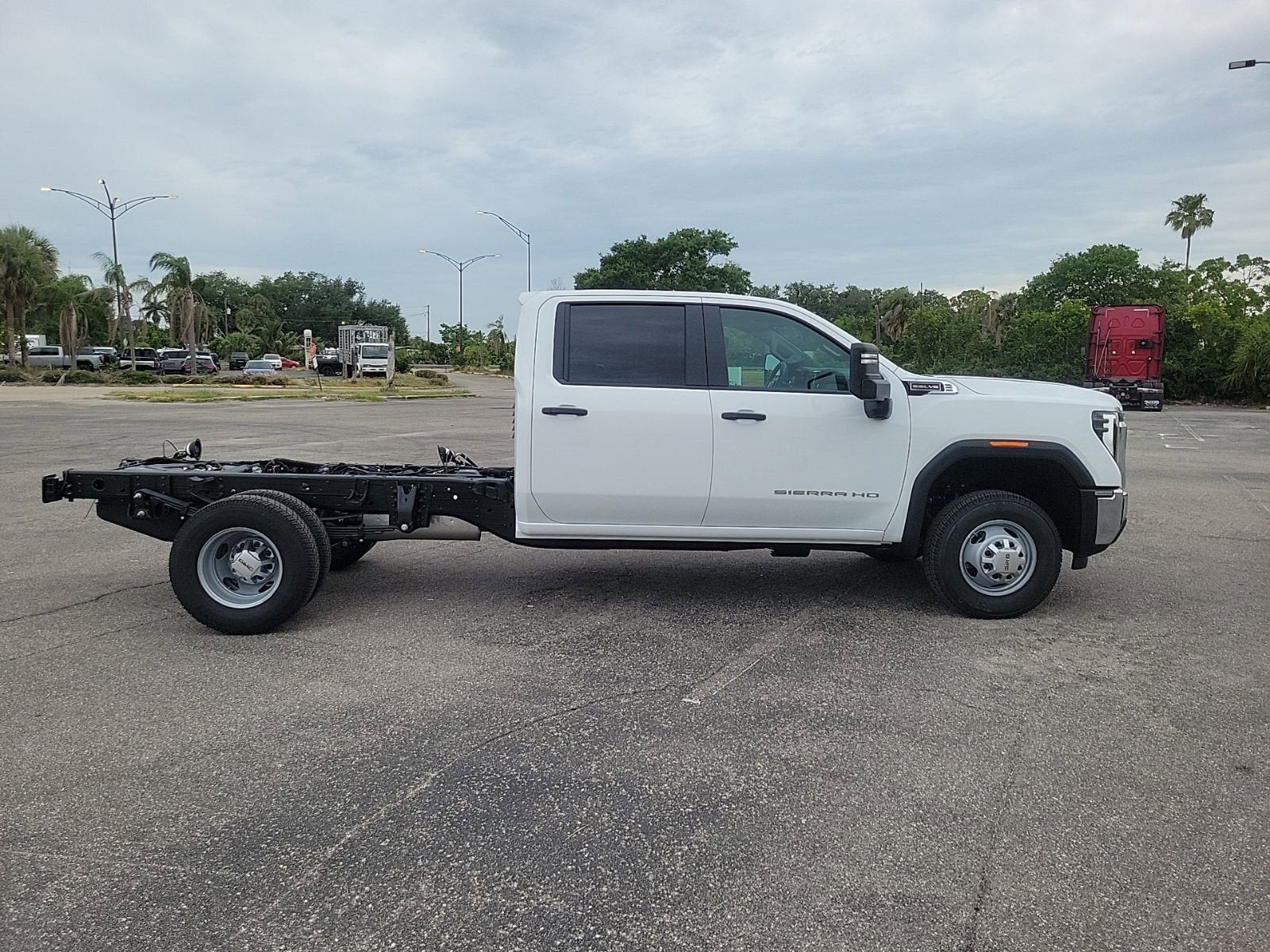 2026 GMC Sierra 3500 HD Chassis Cab Pro