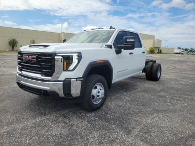 2026 GMC Sierra 3500 HD Chassis Cab Pro