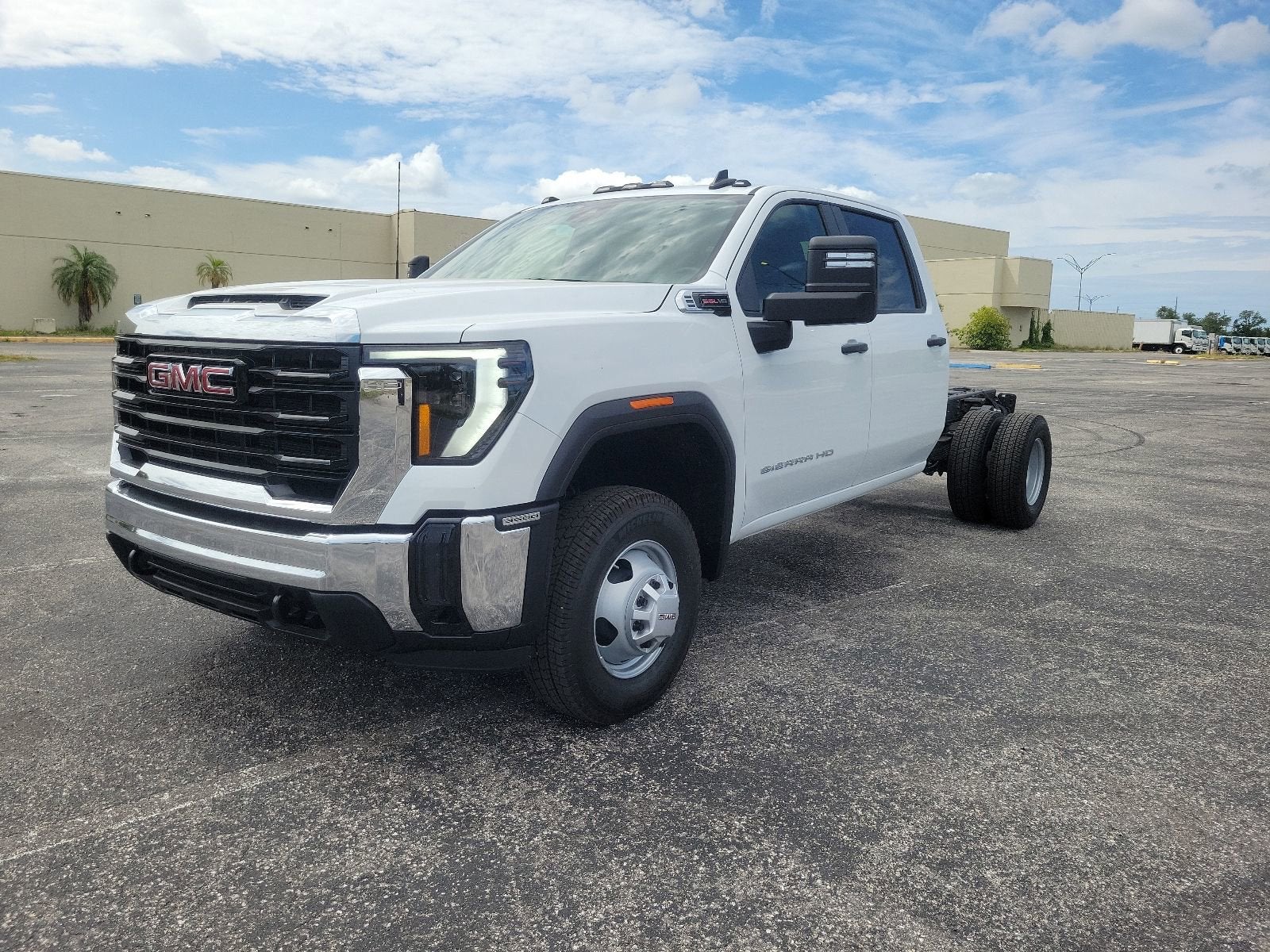 2026 GMC Sierra 3500 HD Chassis Cab Pro